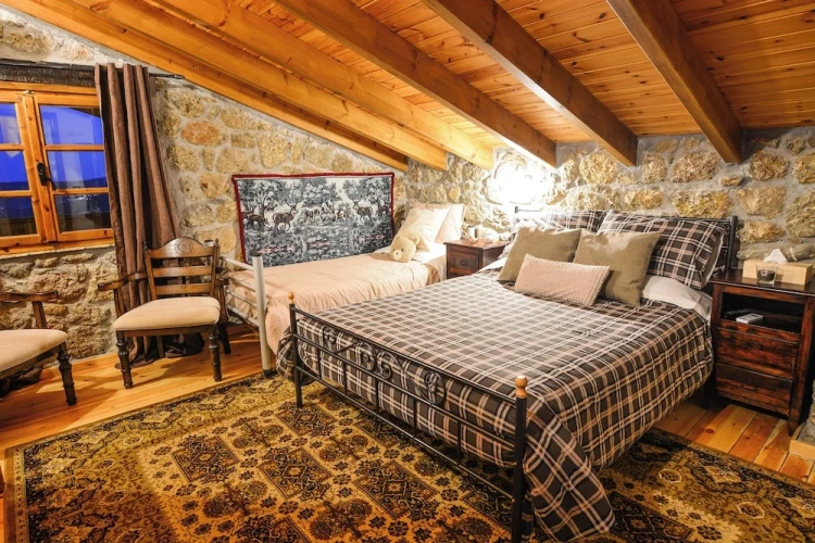 Standard Triple room with balcony