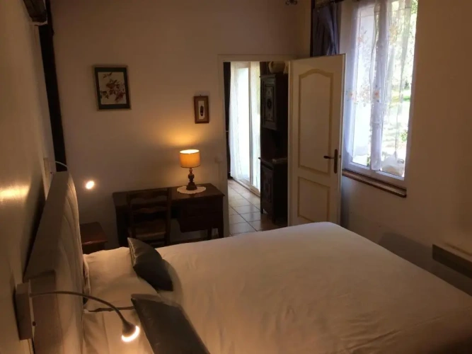 2 Bedrooms Cottage
