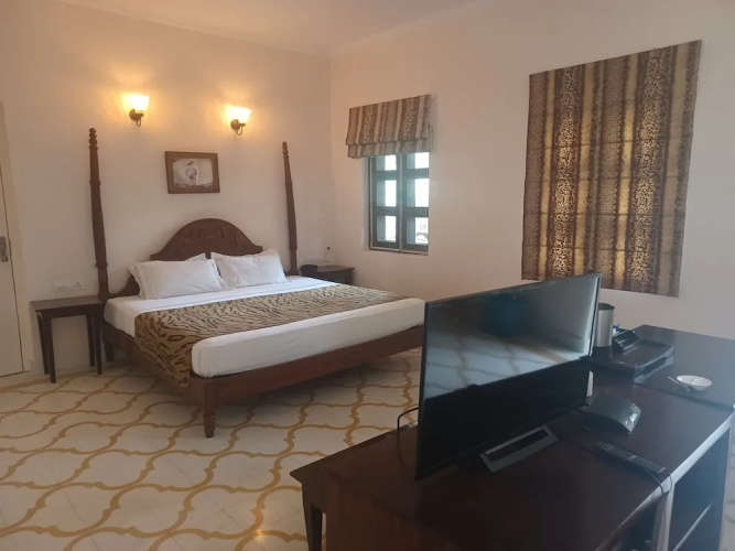 Hotel Dev Vilas