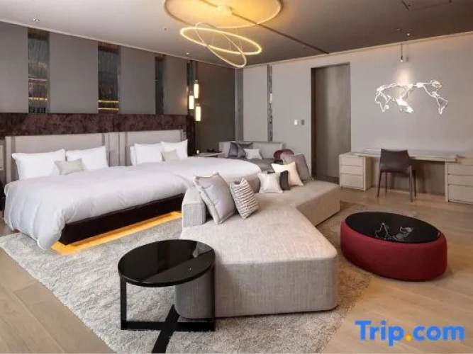 Royal Suite