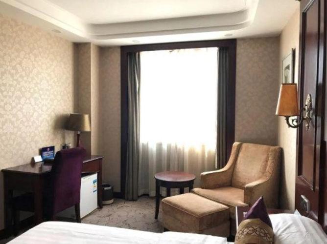 Huarong Hotel