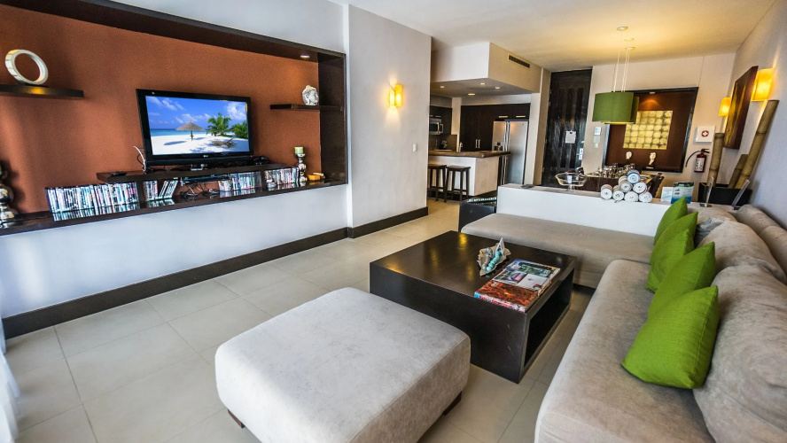 Aldea Thai by Bric