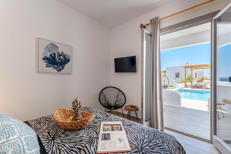 Superior Double room with pool view