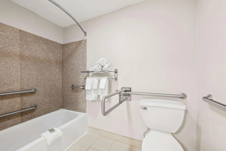 Best Western Dartmouth-New Bedford photo 10