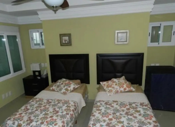 Condo Ari 620 by Villas HK28