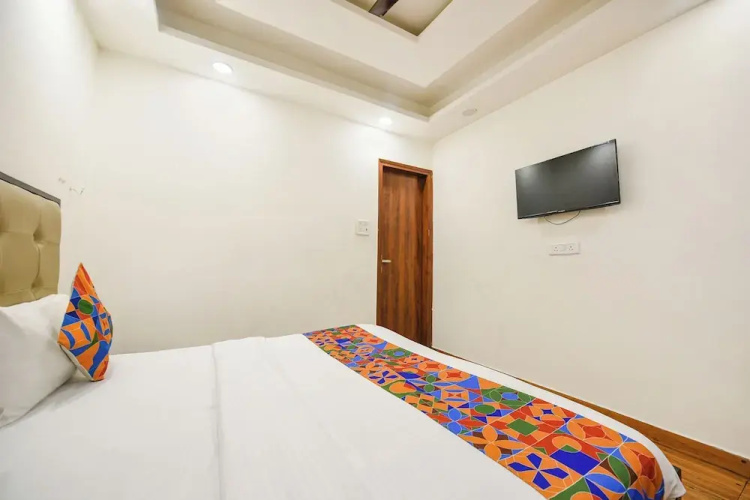 Fabhotel Santosh Residency