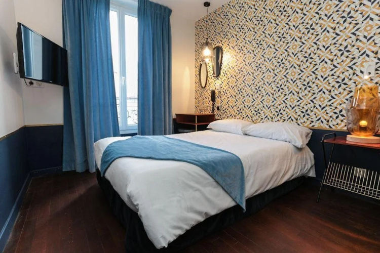 Oops Design Hostel