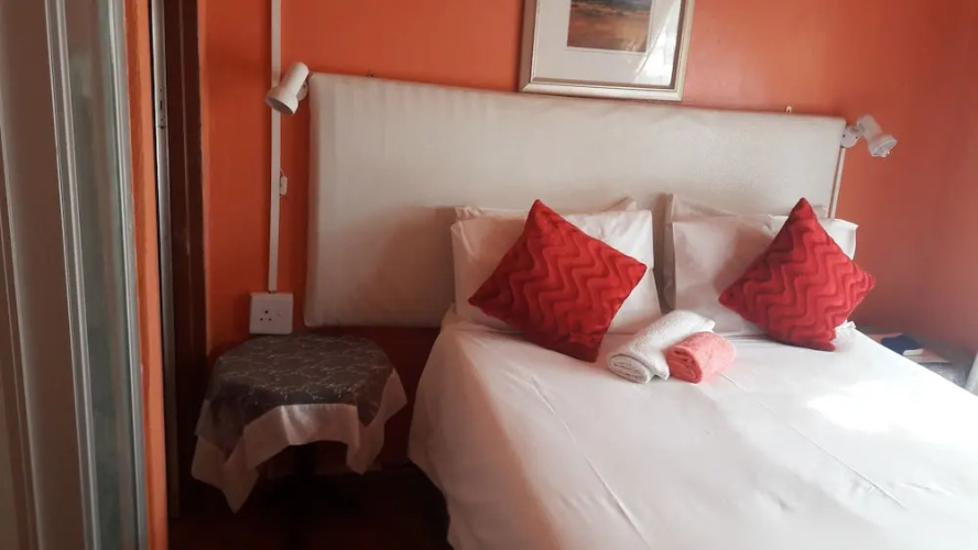 Diphororo Guest House