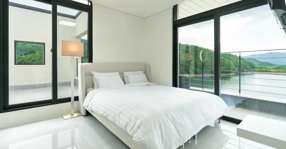 Standard Penthouse room