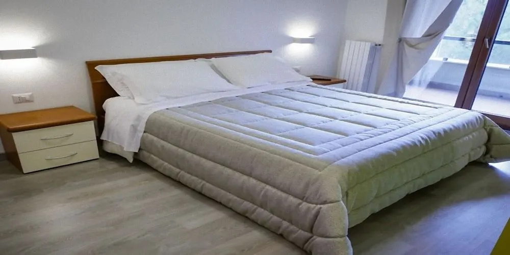 Up & Down Rooms