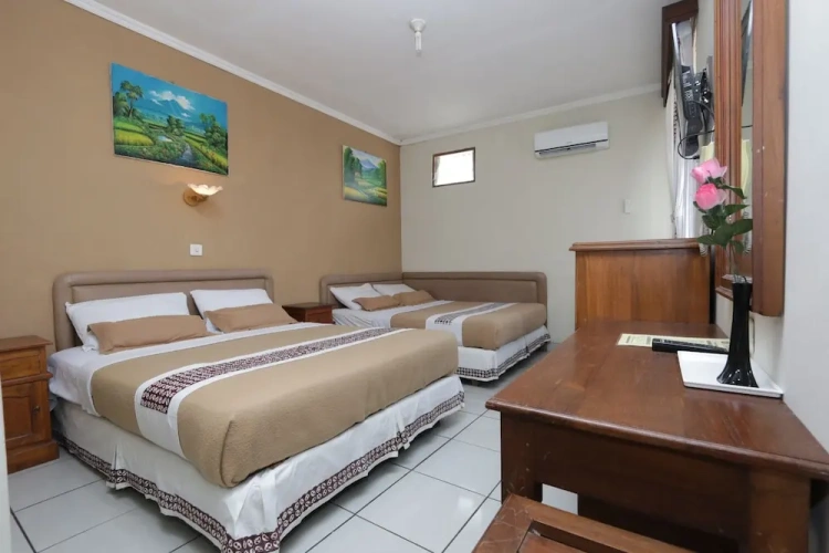 Standard Quadruple room