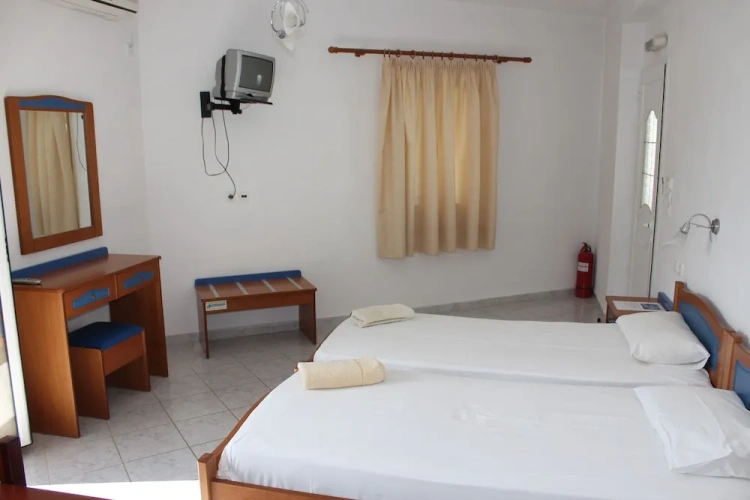 Standard Twin room with balcony