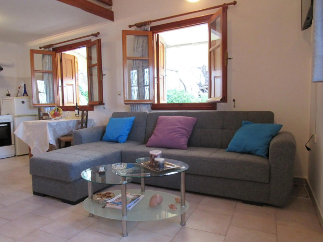 Pitini Nikos house