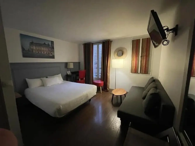 Standard Triple room
