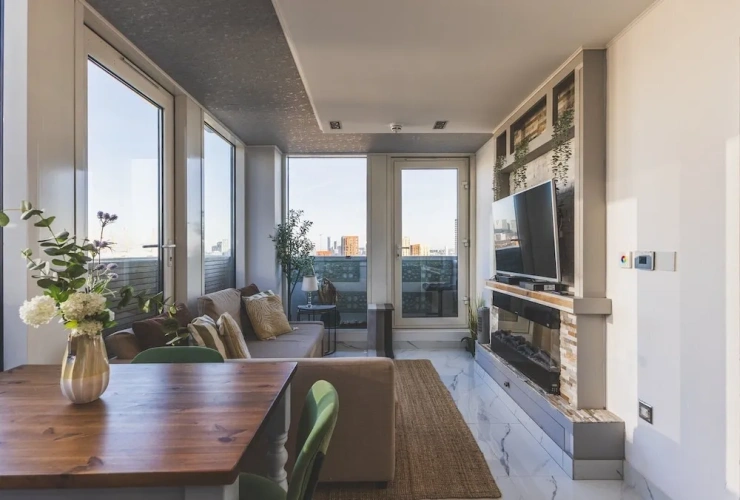 Apartment with balcony