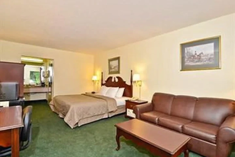 Standard Sextuple room
