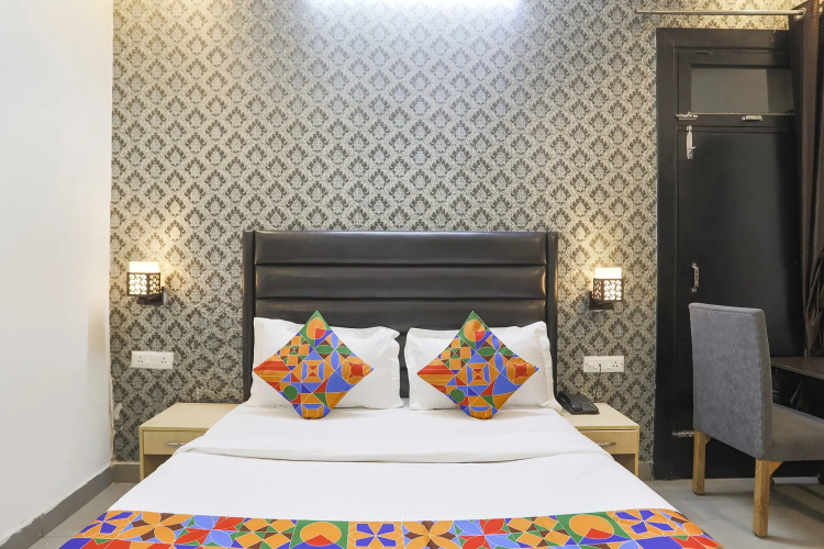 FabHotel The Diamond