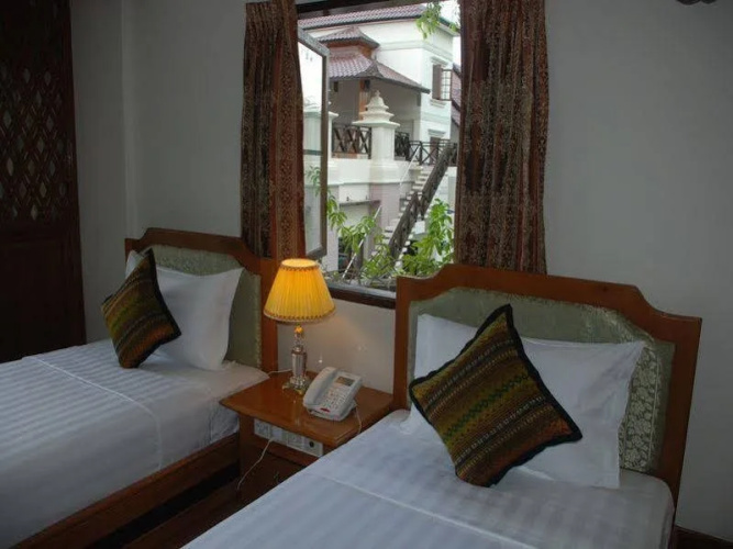 Shwe Taung Tarn Hotel