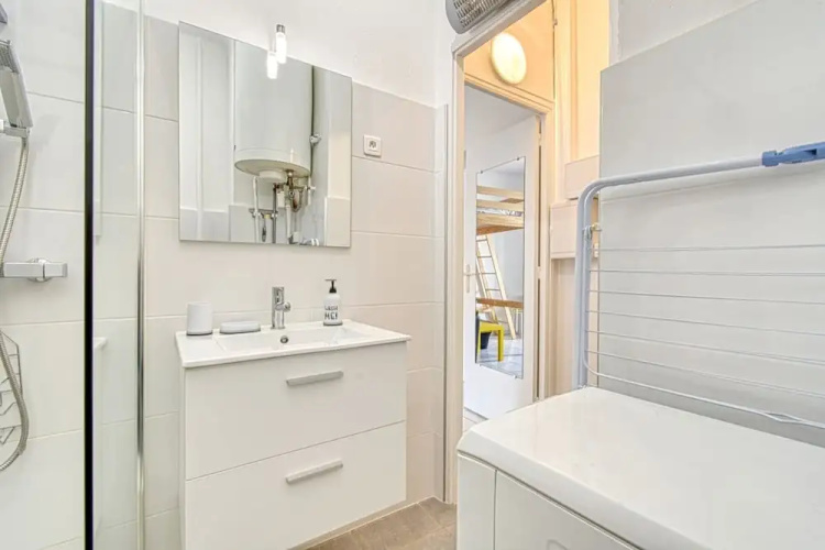 Chic Minimalist Studio - 2 Mins Walk From Palais!