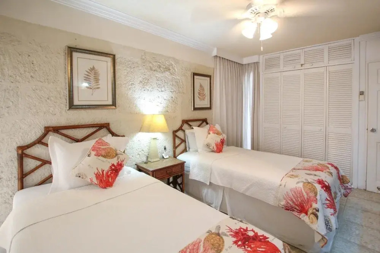 Bora Bora 4 Bedroom Home