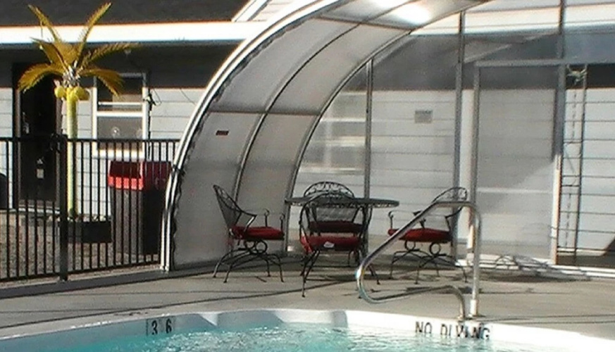 Island Park Motel