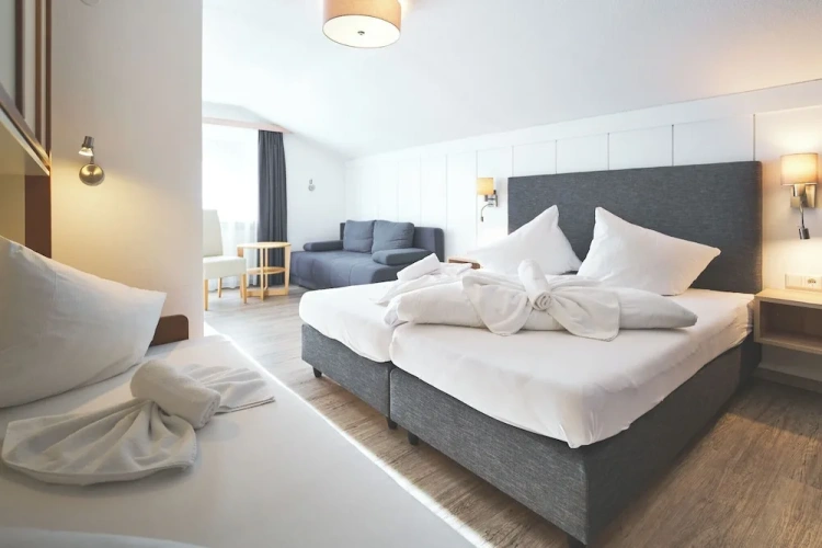 Standard Quadruple room with balcony