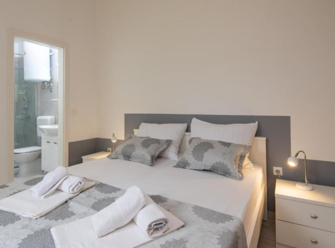 3 Bedrooms Apartment