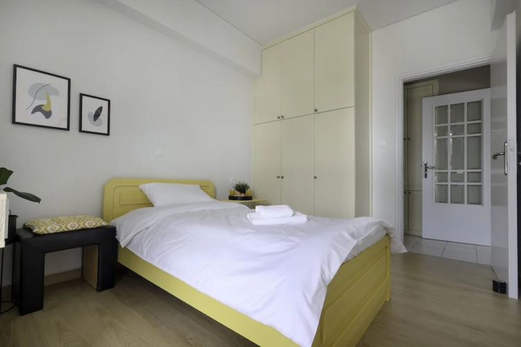 Renaissance City Apartment