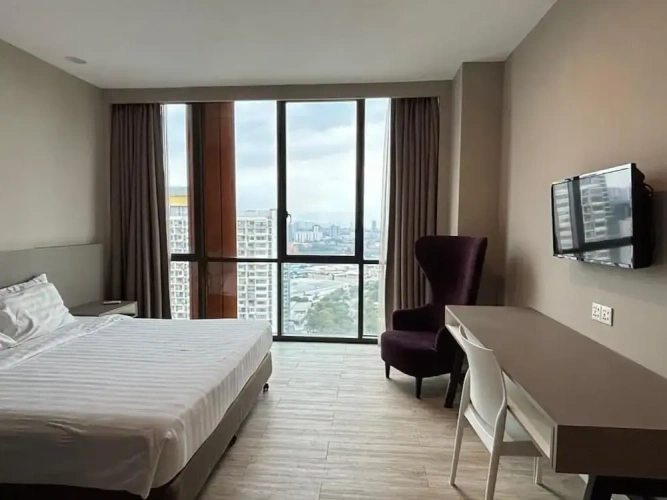 Superior Double room with city view