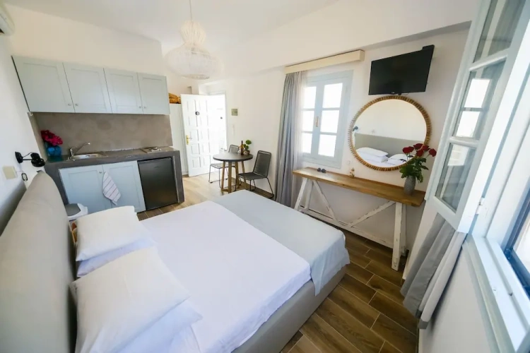 1 Bedroom Superior Double room beachfront