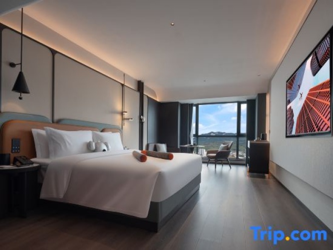 Standard Double room with city view