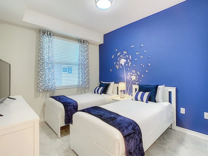 2 Bedrooms Apartment