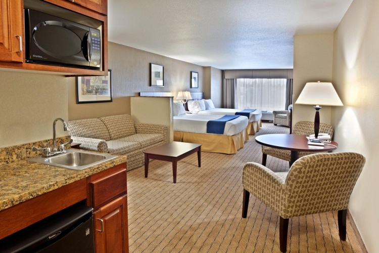 Quadruple Suite