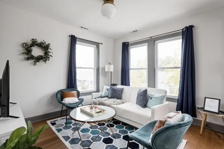 Modern Architect's Duplex by CozySuites