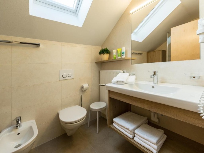 2 Bedrooms Apartment with balcony