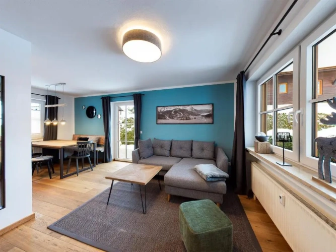 2 Bedrooms Cottage