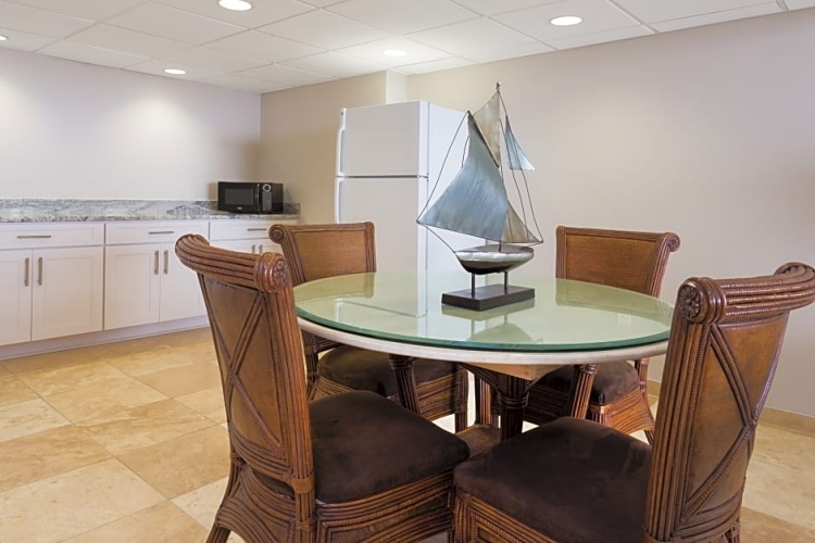 1 Bedroom Double Suite oceanfront