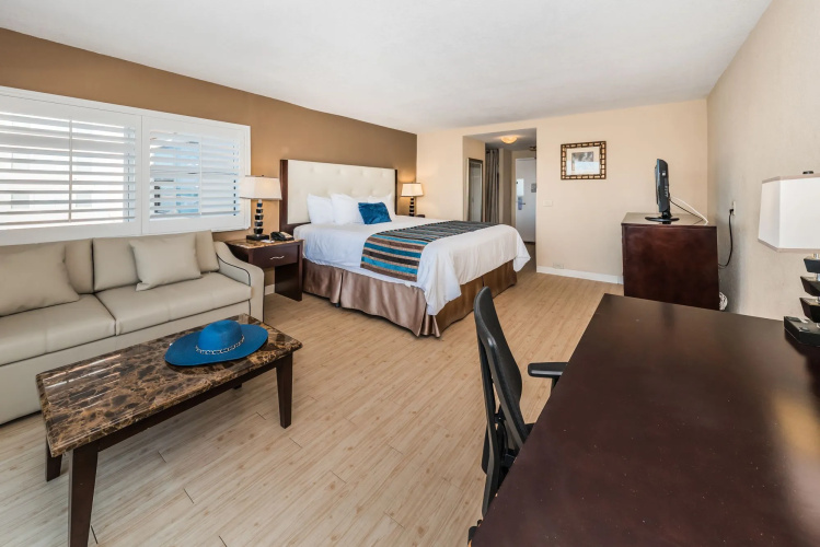 DreamView Beachfront Hotel & Resort