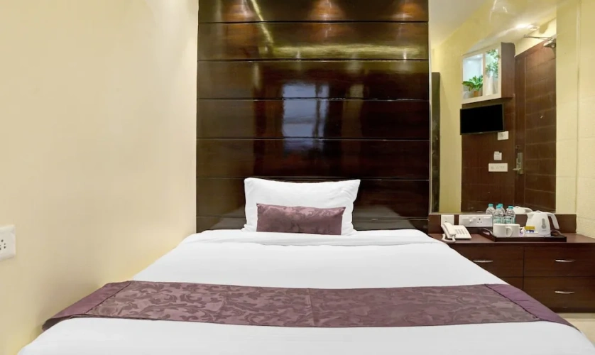 Economy room