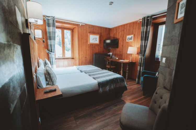 Superior Twin room