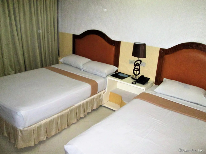 Discovery Hotel and Restaurant