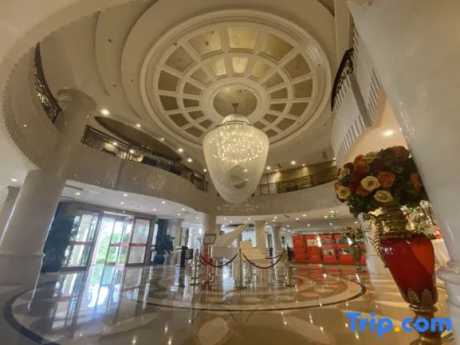 Qinheyuan Linxuan Holiday Hotel