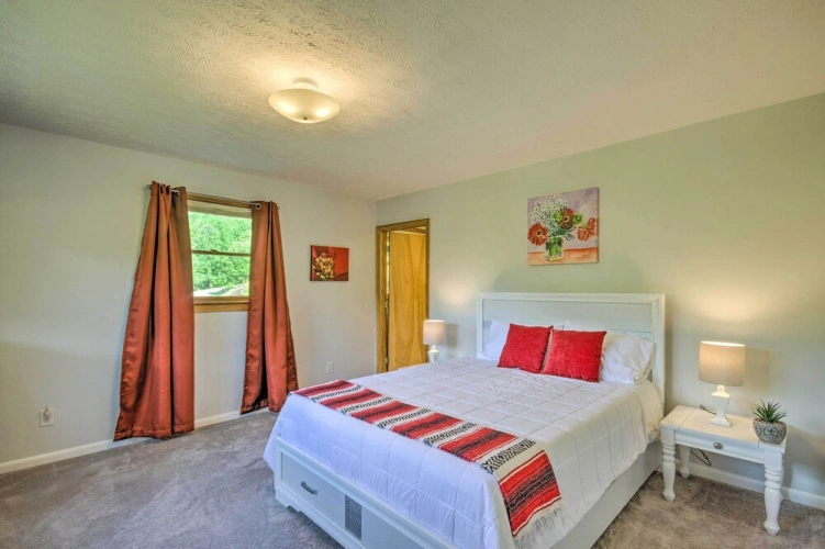 2 Bedrooms Cottage