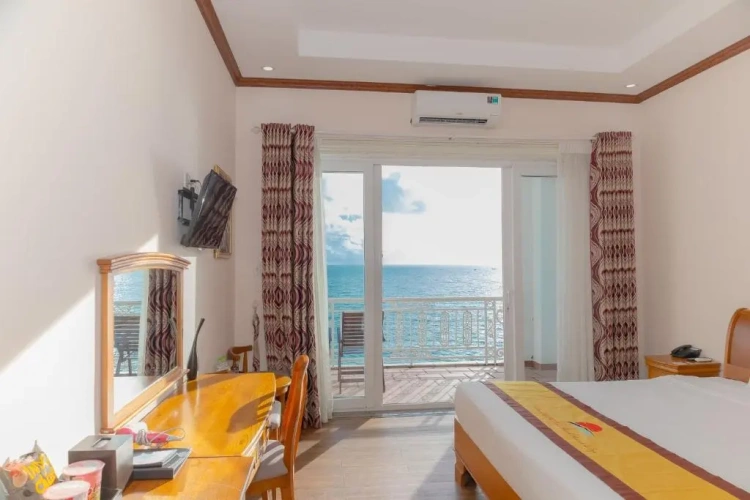 Deluxe Twin room with sea view