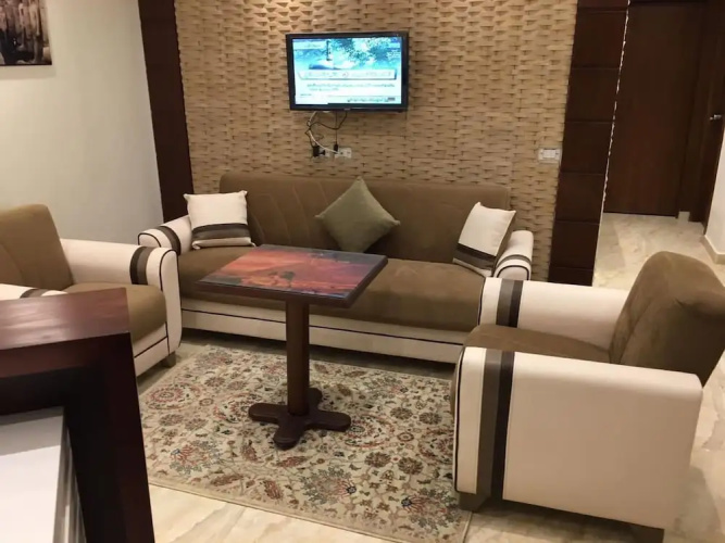 King Khoufo Hotel