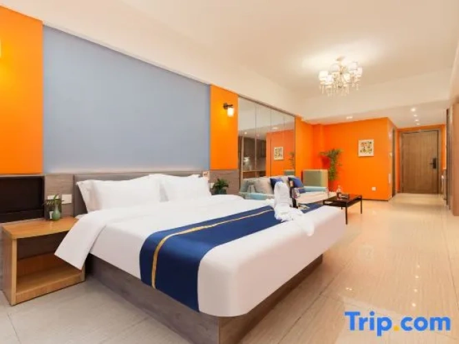 Standard Double room with city view