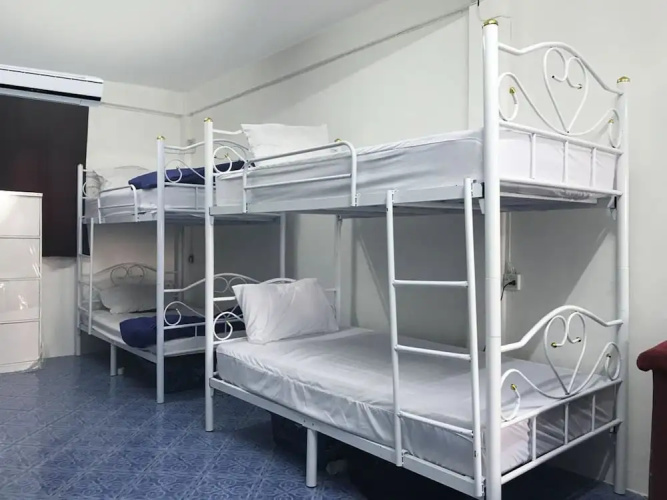 Omarthai Hotel - Hostel