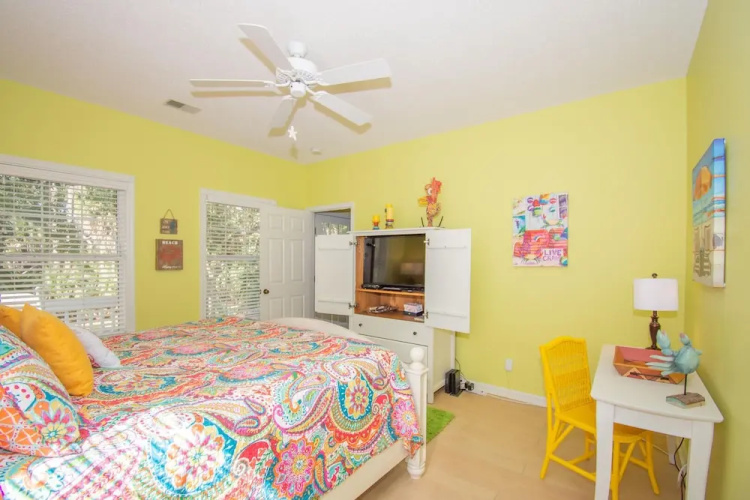 603 Porpoise Dr