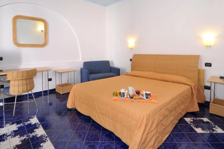 Hotel Aura