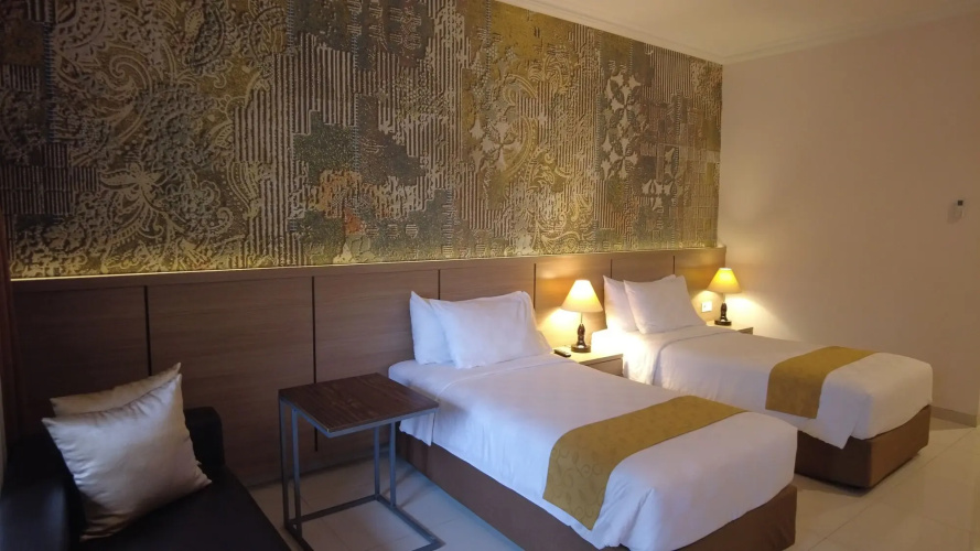 The Green Peak, ARTOTEL Curated